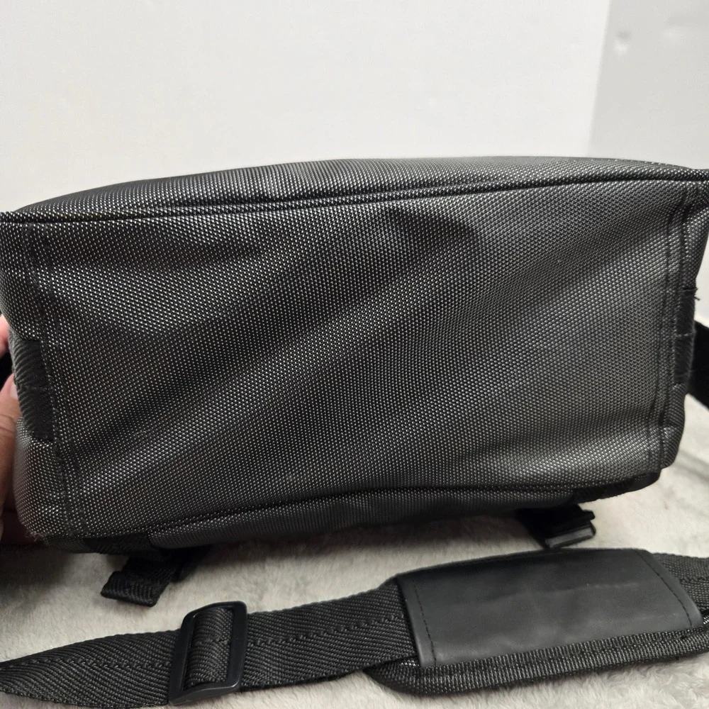 Nikon Camera Messenger Bag Black Grey Padded DSLR Gadget Bag Shoulder Strap